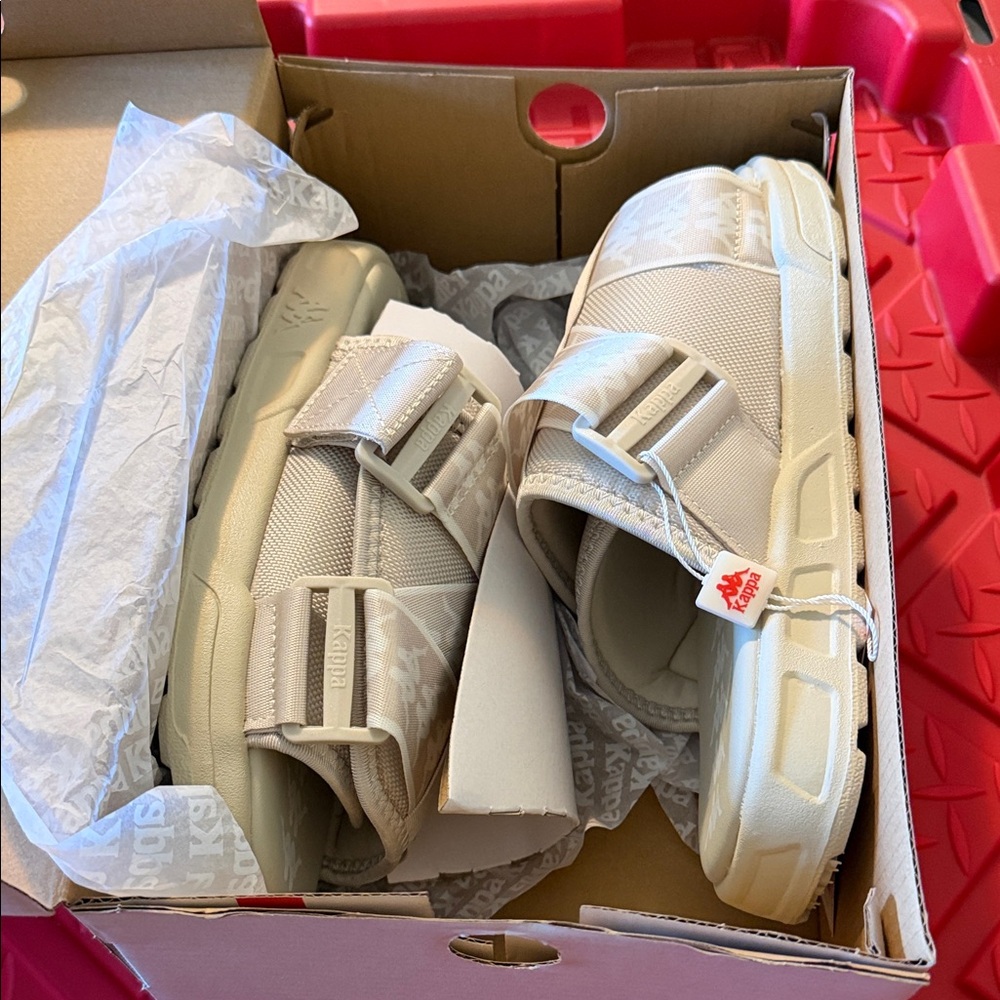 Kappa Cream Adjustable Strap Sandal Sneakers